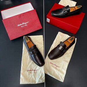 New Salvatore Ferragamo Sardegna Leather Moc Toe Drivers - Pebble Calf